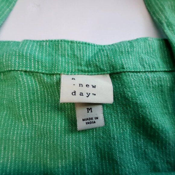 A New Day Green Linen & Rayon Womens Sleeveless Tank Top Size M Relaxed fit - Picture 5 of 7